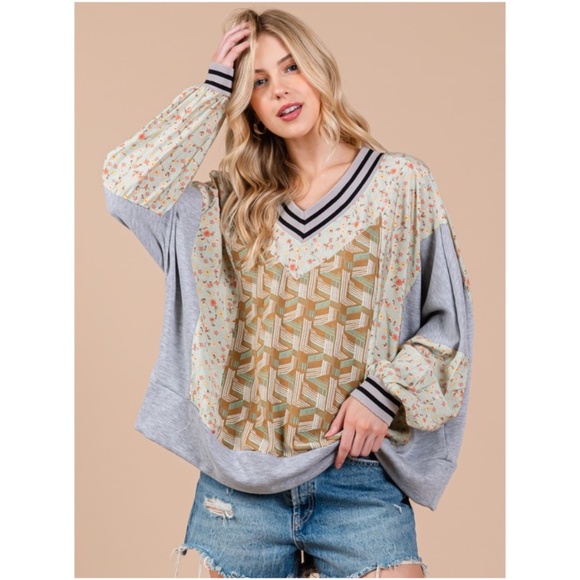 Ces Femme Cozy Floral Print V neck Cotton Oversized Long Sleeve Top - Picture 2 of 5